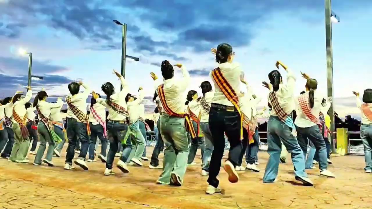 บาสโลป เพลงอีสานเมืองม่วน ขอบคุณศิลปิน ข้าวทิพย์ธิดาดิน