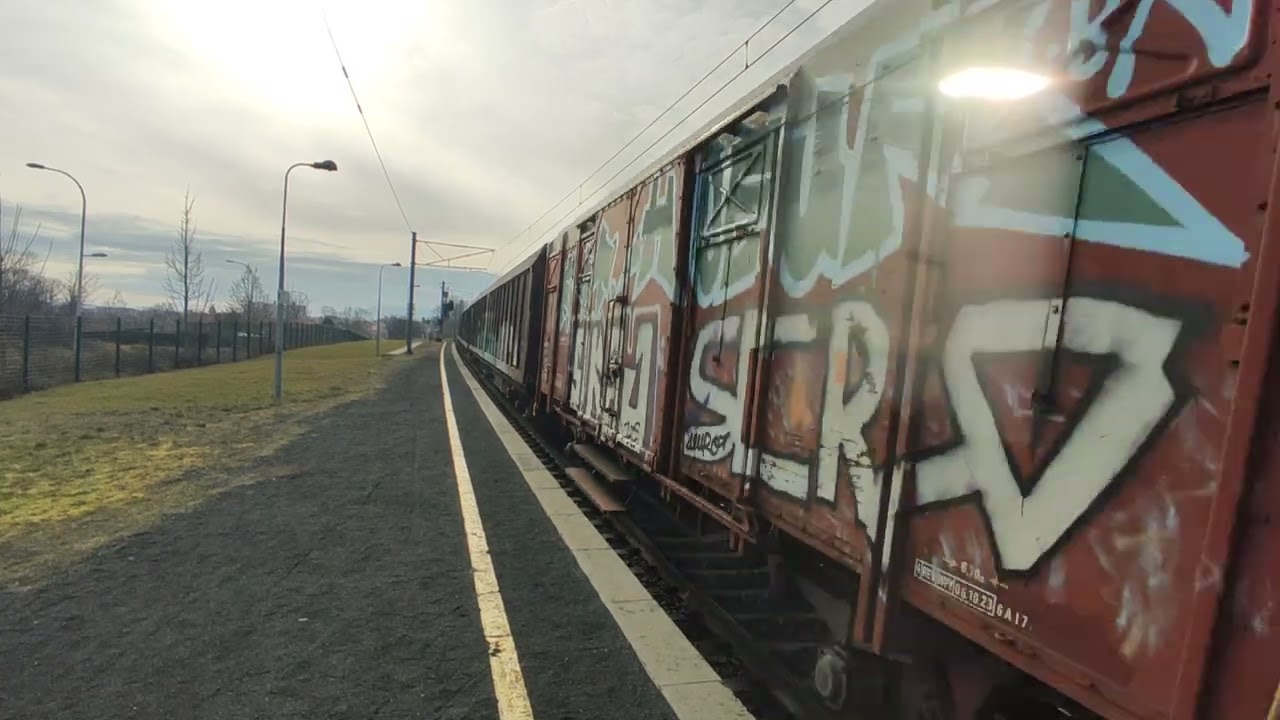 hexafret en gare de gerzat bb 26000 + couvert transwaggon + couvert pilote.