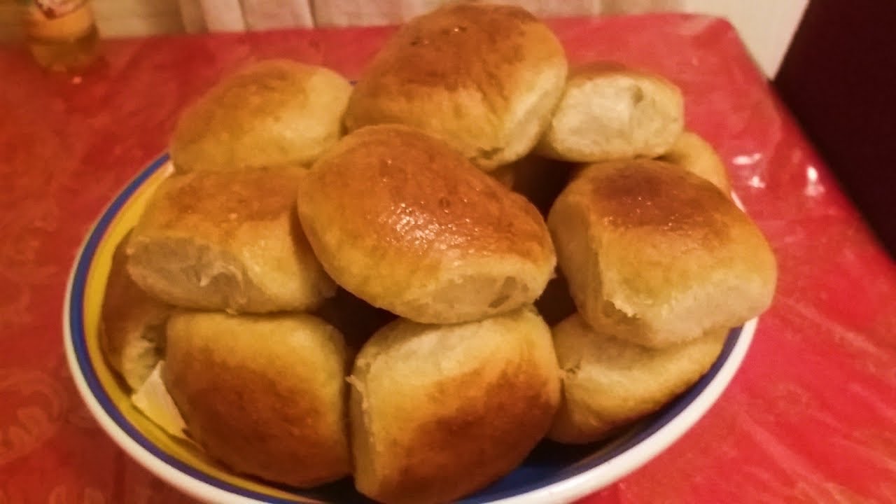 Пирожки с капустой .. со свежей жареной капустой стариный немецкий рецепт.