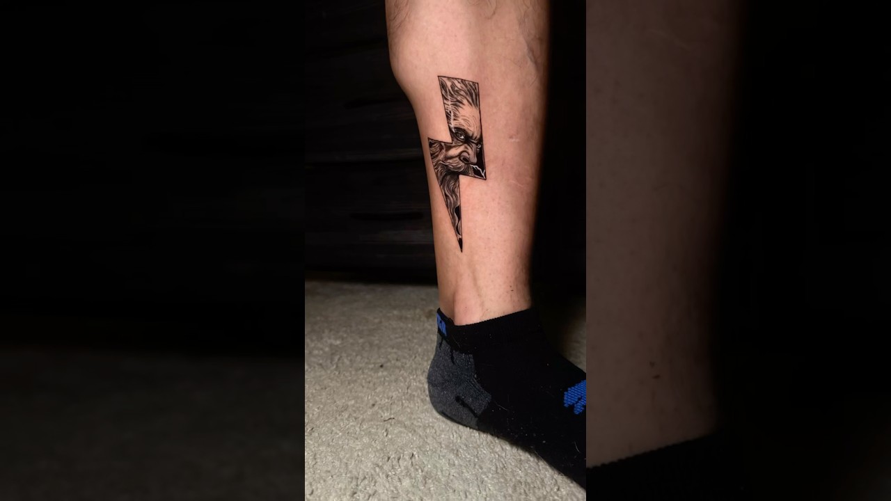 Tattooing Zeus on my leg 🔥 #tattoo  #fyp #foryou #explorepage #tattooartist #shorts #beforeandafter