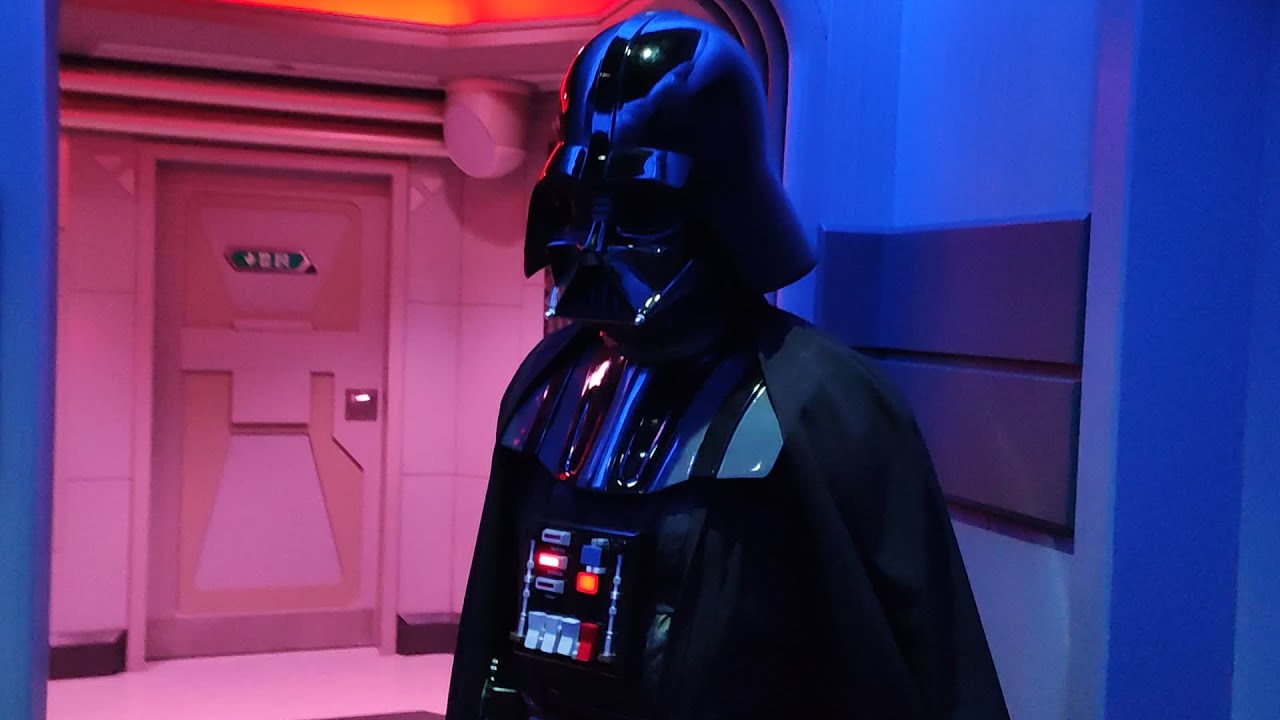 Disneyland Paris 2020 - Légendes de la Force - Rencontre avec le Seigneur Sith Dark Vador ! [HD]