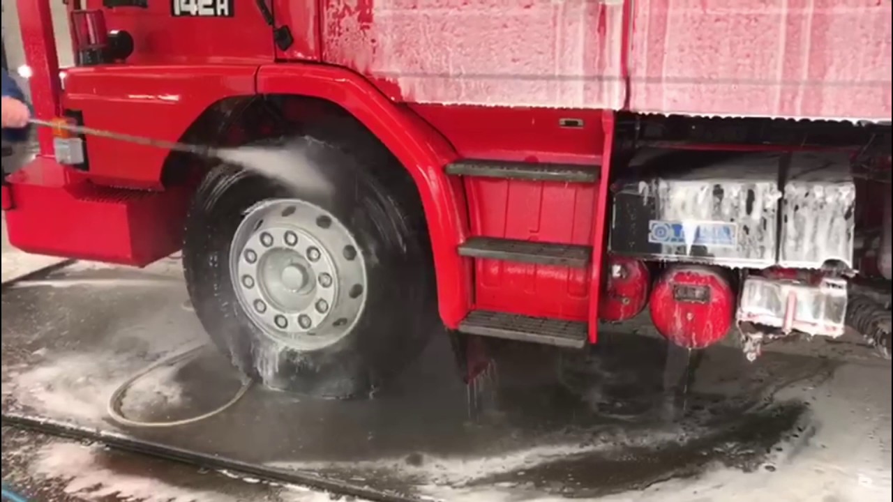 ProNano Non Contact Truck Wash: Red Scania 143 V8 @ Hulleman Trucks