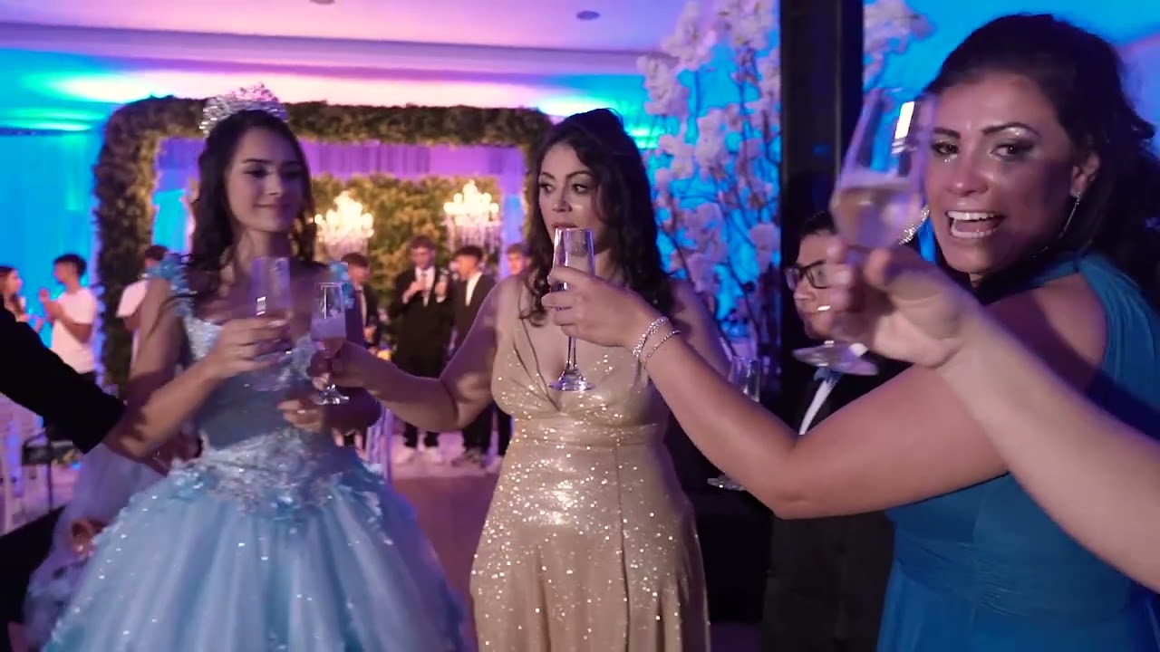 Completo Nicolle 15 anos