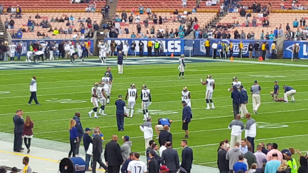 Rams vs Dolphins. Mike Thomas thought he was at the club.