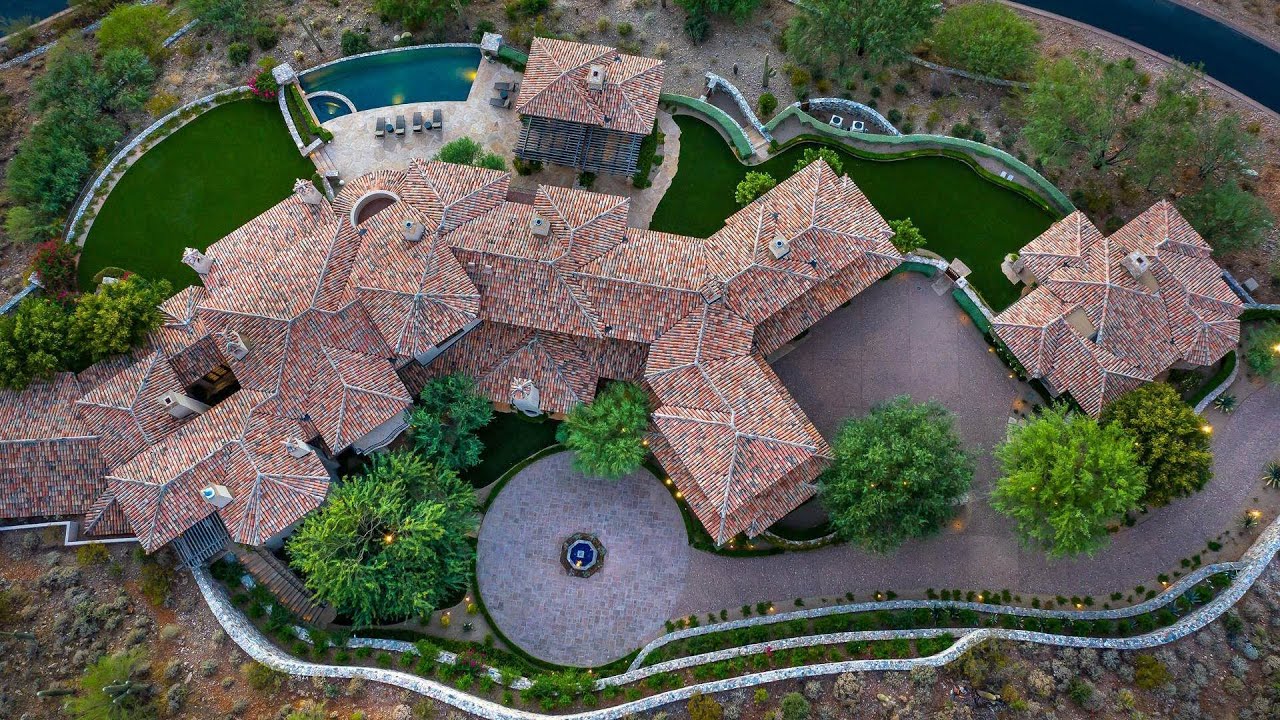 $18,750,000! Incredible Silverleaf estate in Arizona boasts dramatic views of the Valley below