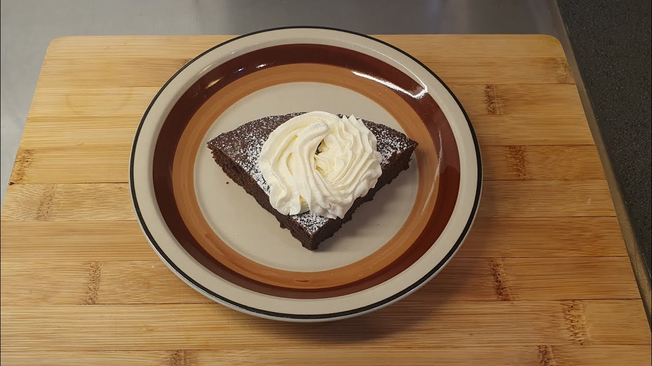 How to Make Swedish Sticky Chocolate Cake | Kladdkaka