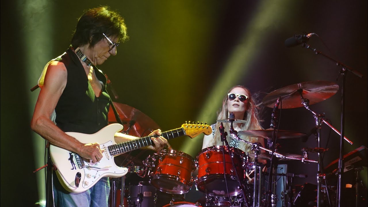 Jeff Beck Live 2022 🡆 You Know You Know ⬘ Bass/Anika Nilles Drum Solo 🡄 Sept 25 ⬘ The Woodlands, TX