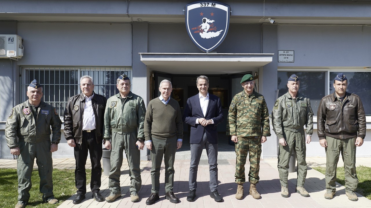 Επίσκεψη στο Εθνικό Κέντρο Αεροπορικών Επιχειρήσεων και στην 110 Πτέρυγα Μάχης στη Λάρισα