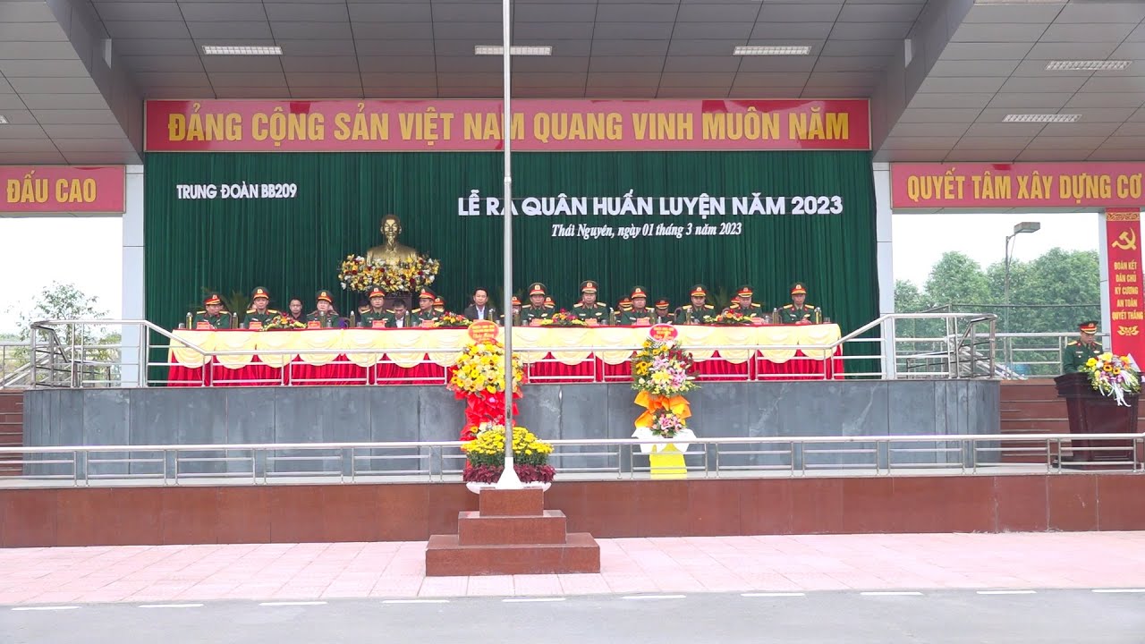 TRUNG ĐOÀN 209 RA QUÂN HUẤN LUYỆN , PHÁT ĐỘNG PHONG TRÀO THI ĐUA NĂM 2023