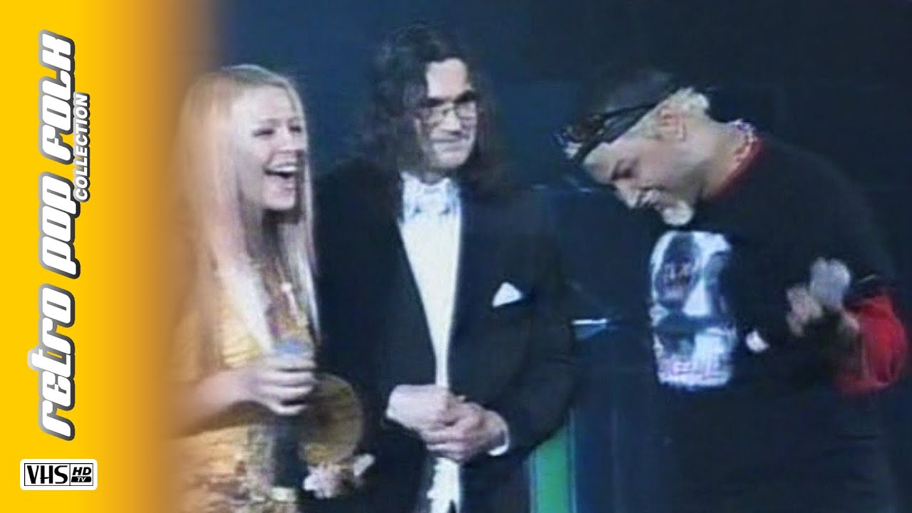 DESI SLAVA & AZIS - LIVE@NAGRADITE NA NOV FOLK 2002 / ДЕСИ СЛАВА и АЗИС - НА ЖИВО на НОВ ФОЛК 2002