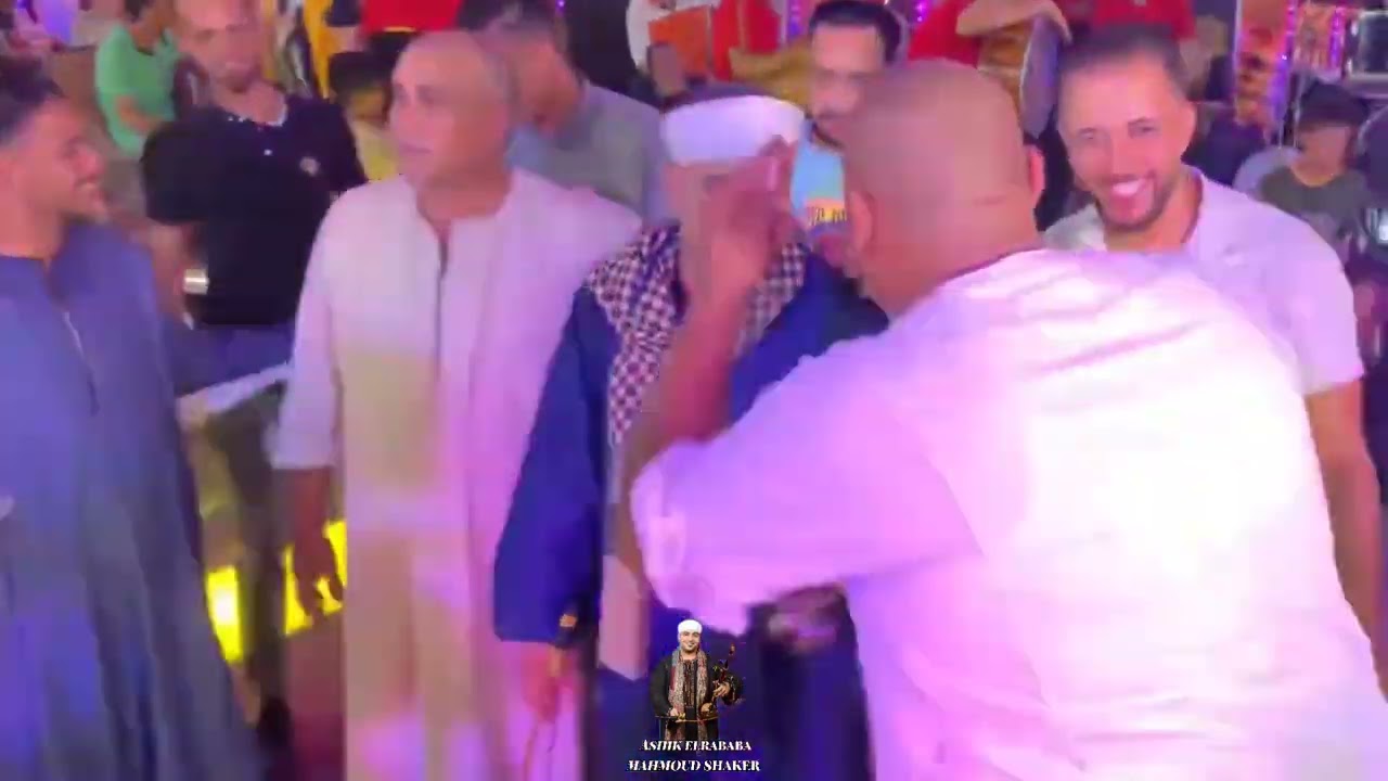 اسمع الحظ وروان علي الربابه الفنان                عاشق الربابه محمود شاكر