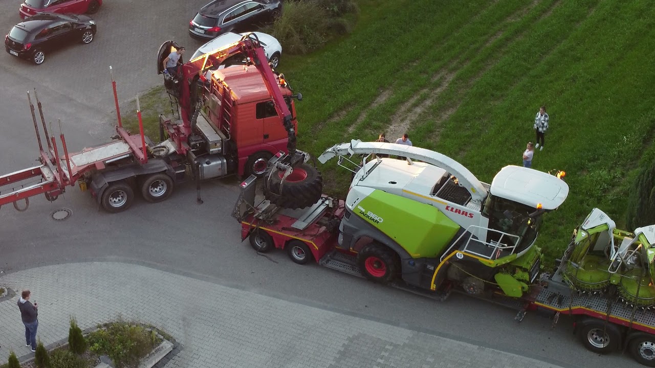 Claas Jaguar 860 auf dem Weg in seine neue Heimat🌽