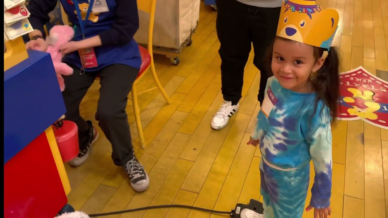 Build-A-Bear Workshop FIRST TIME + BIRTHDAY EXPERIENCE!