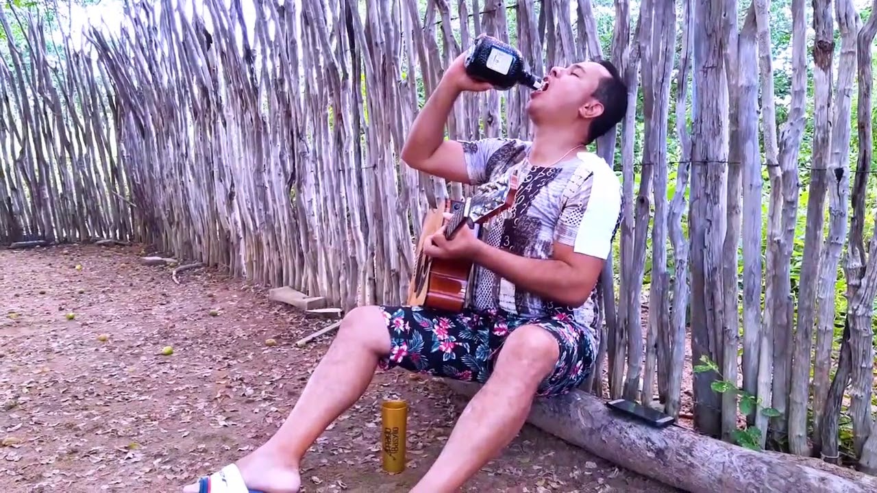 Amado Basylio, Bebo, Sofro e Choro, Clipe Oficial