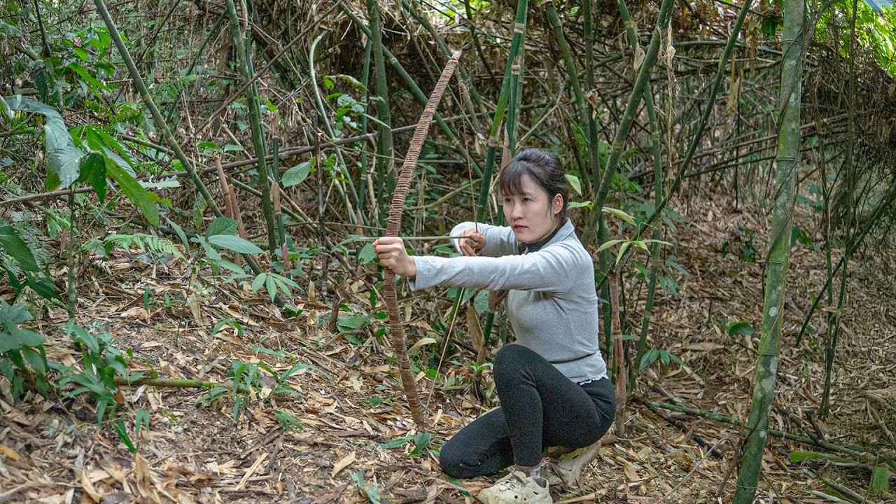 Rainforest Survival | Build a Bushcraft Vine Shelter with Clay Fireplace | Mss Lucia
