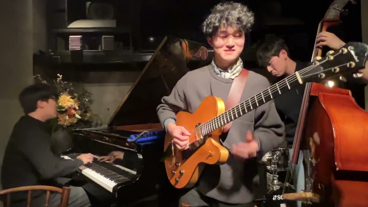 한국인 재즈피아니스트가 도쿄 재즈바 잼세션에 간다면..?