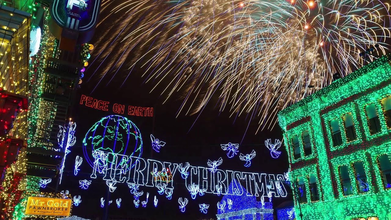 A Tribute to the Osborne Family Spectacle of Dancing Lights