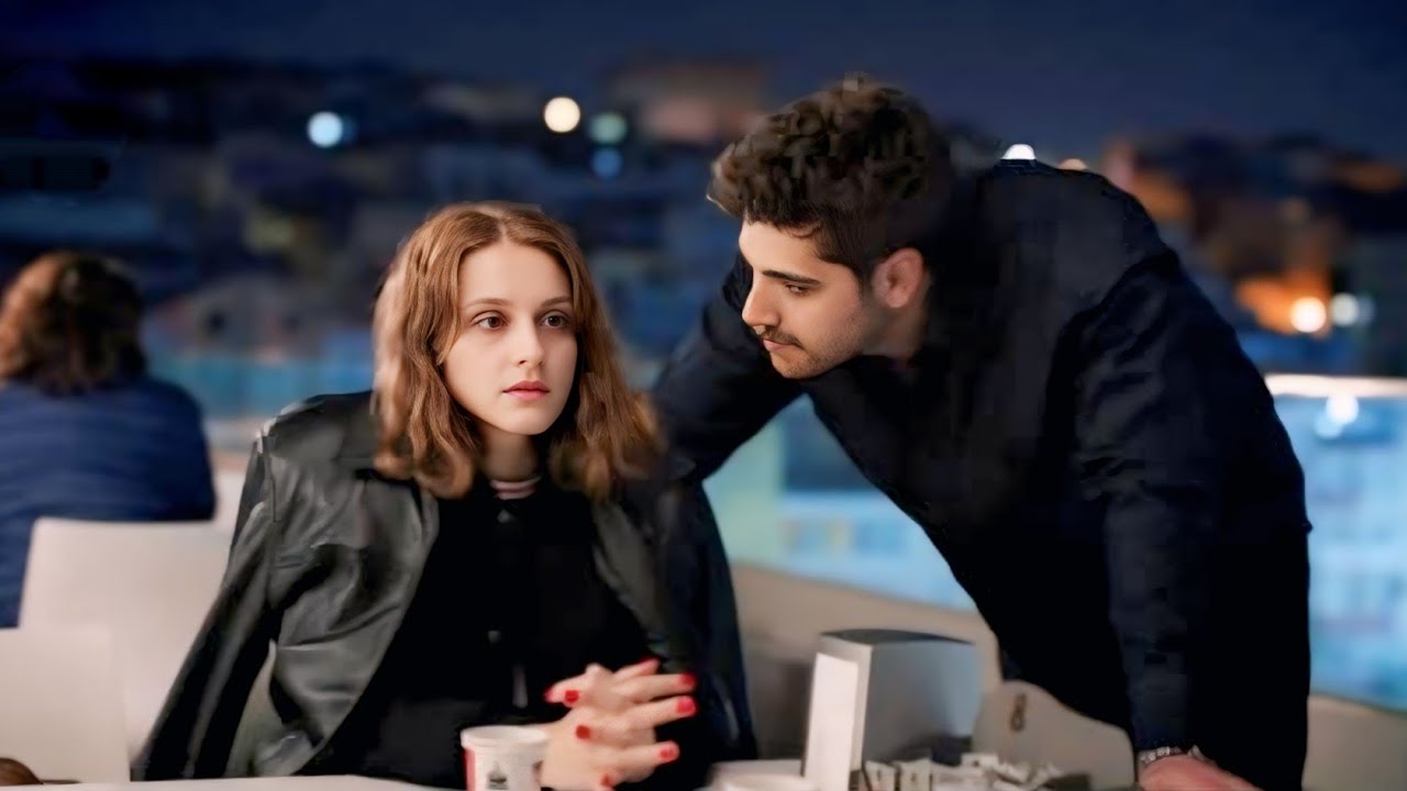 بتعرف بعد 20 سنه ان جوزها خانها وعنده بنت واخوها الشرطي بيقع في حبها لدرجه انه بيحاول يساعدها 4
