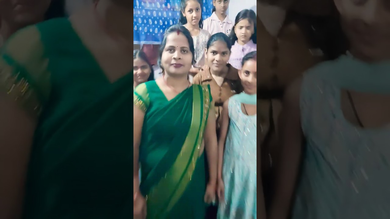 mahilao🥰🥰🥰 Rang kam Holi Holi ka special #song 🥰🥰#trending #viral 😜😜😜#short #video😋😋😋