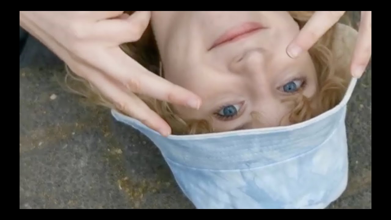 CARREAU - Shower Thoughts  (Official Video)