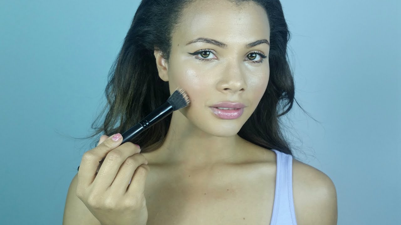 MAQUILLAJE NATURAL PARA EL DIA | Doralys Britto