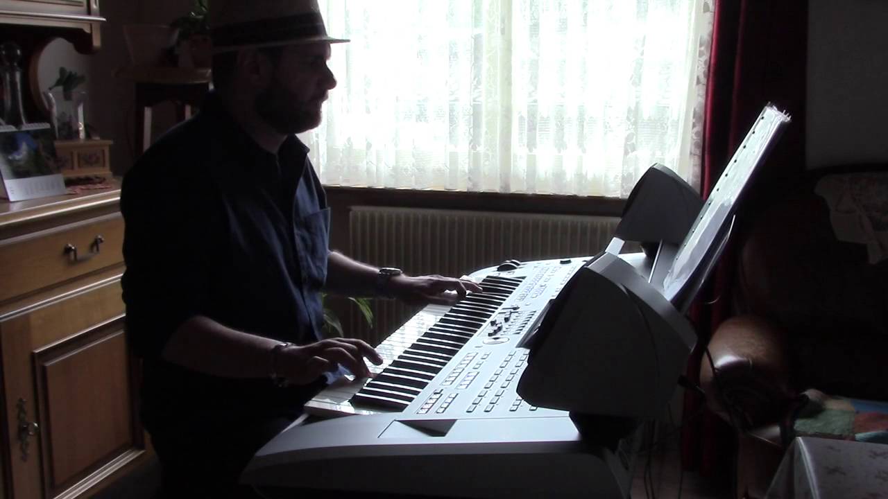 T'en vas pas (Spanish eyes) (Frank Michael) - Tyros 5