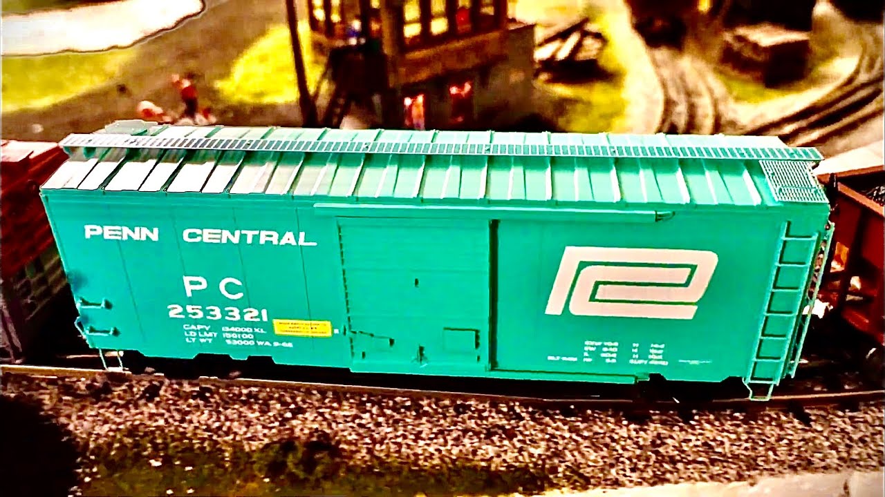 Lionel Penn Central 253321 Railsounds Boxcar with Flat Spot Review!