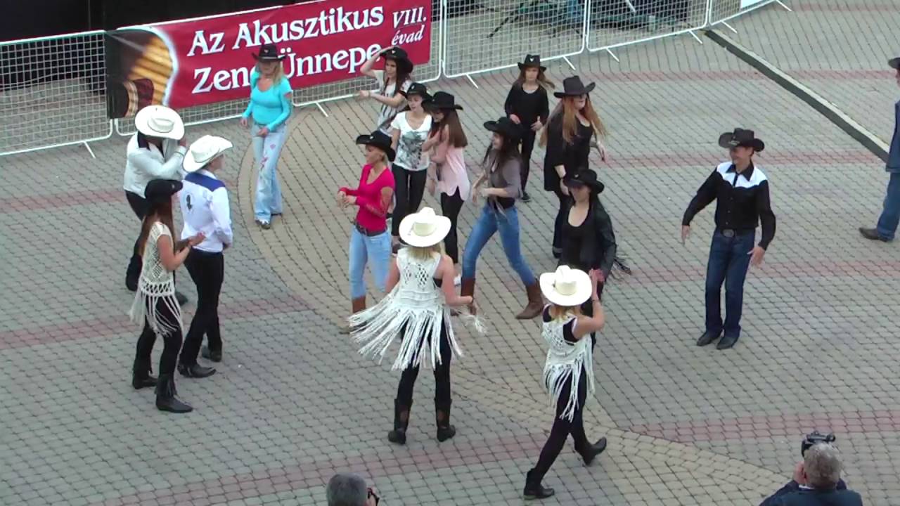 Flash mob - Eastern Eagles Line Dance Club + Cactus Country Club