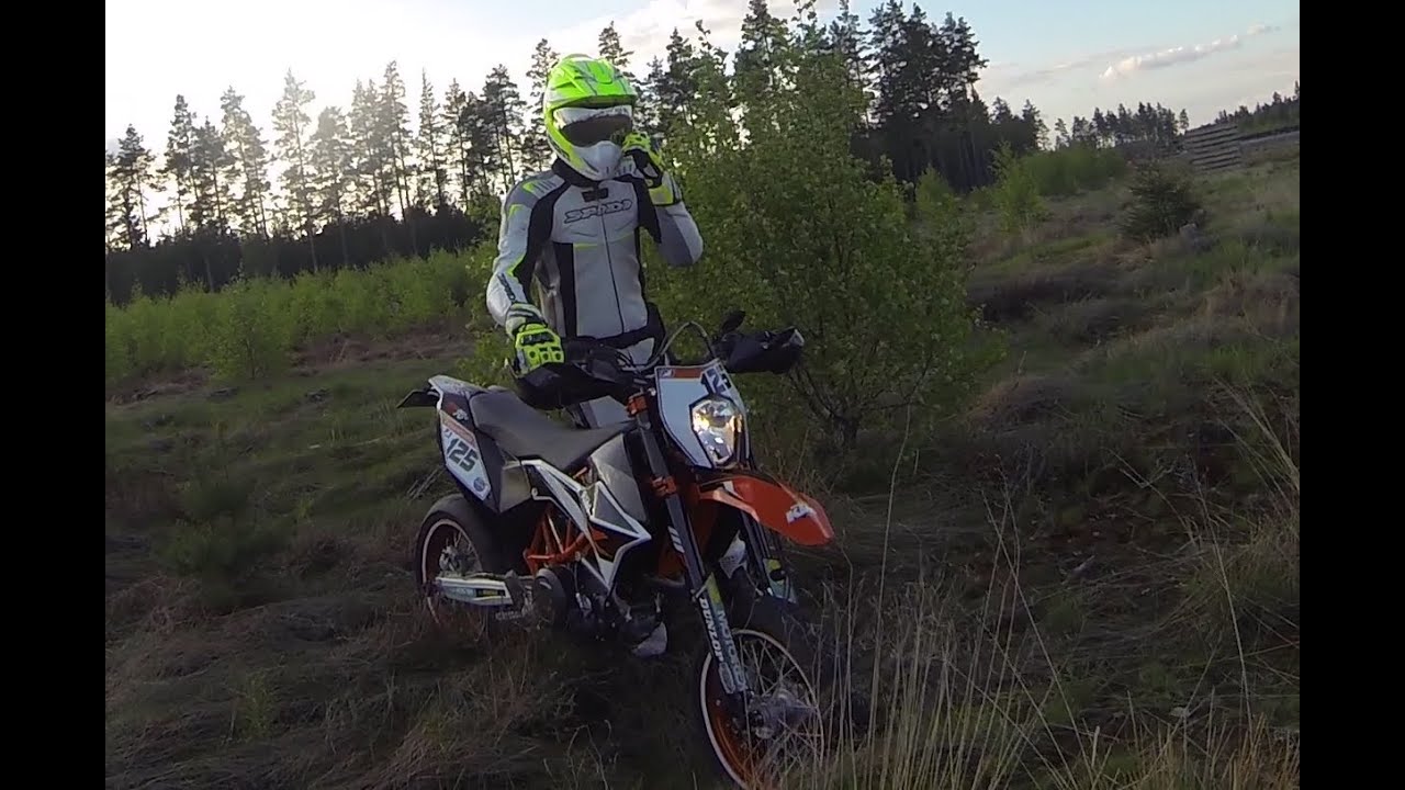 KTM 690 SMC-R's offroad fun :))
