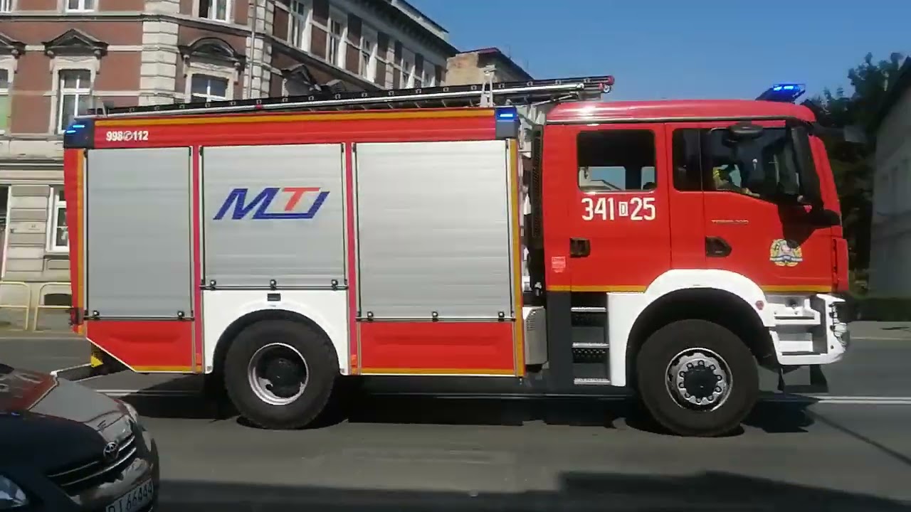 [Mega TRĄBY][Martin Horn] Alarmowo 4 Zastępy PSP JRG 1 Jelenia Góra 341[D]21, 25,51,90 do pożaru