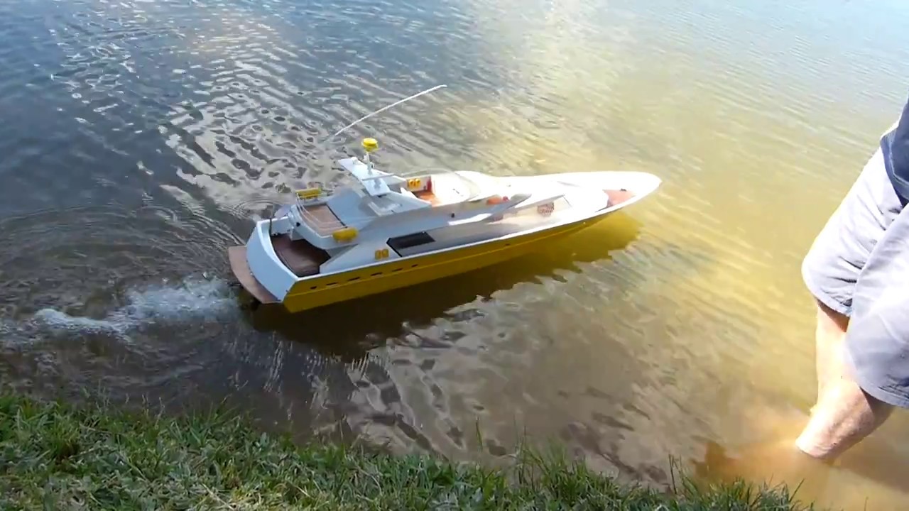 Robbe San Diego Radio Control Boat