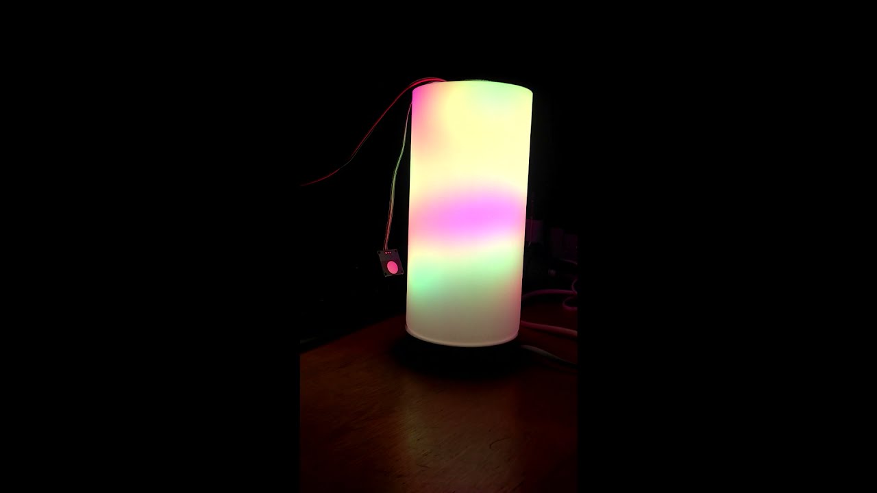 Залипательный светильник Gyver Lamp
