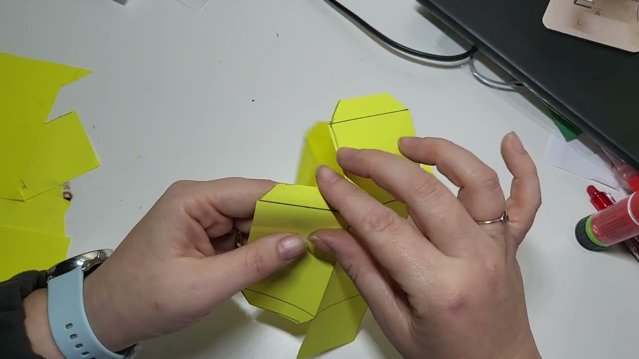 costruzione prisma a base quadrata
