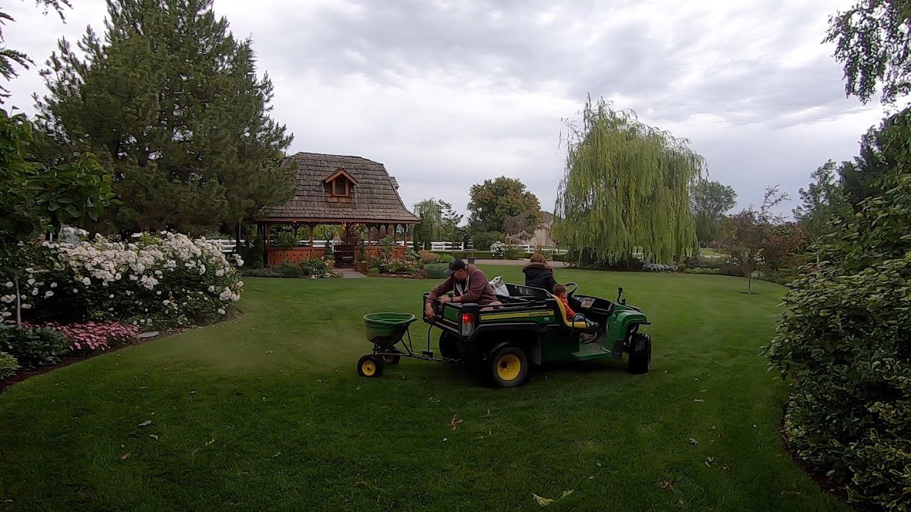 Fertilizing Your Lawn & Applying Gypsum