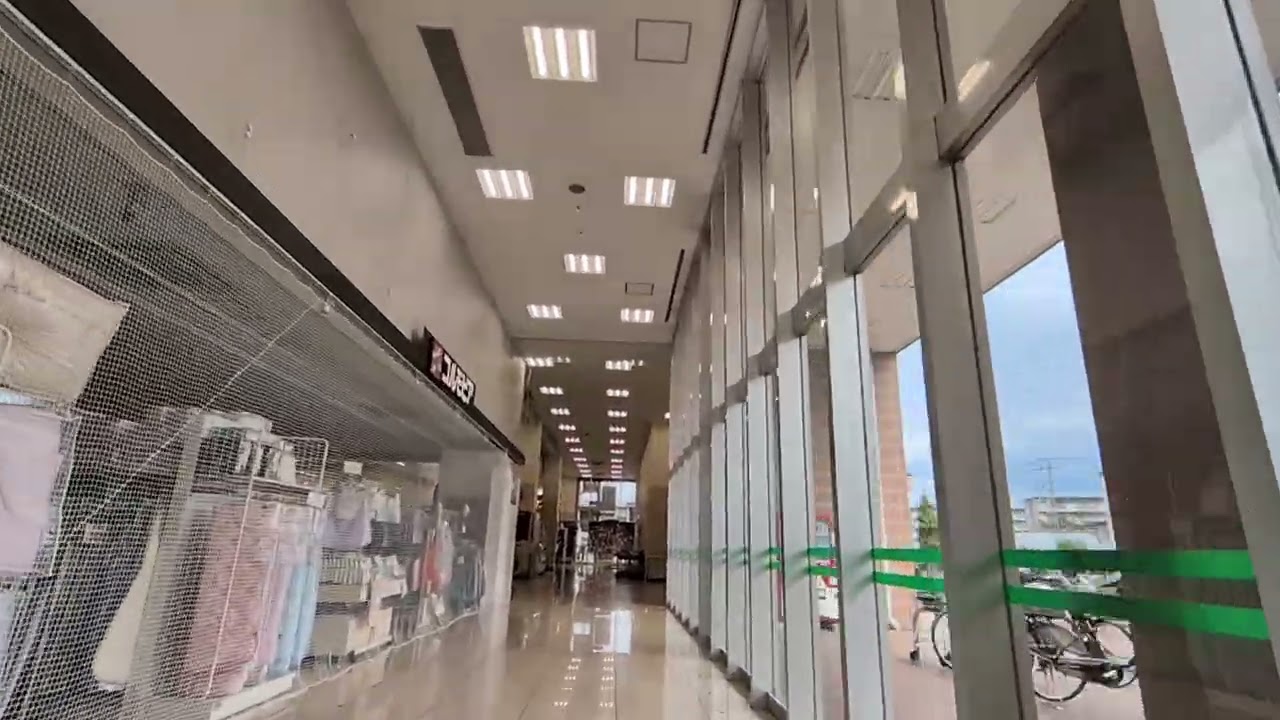 サミットストア 東寺方店　エレベーター