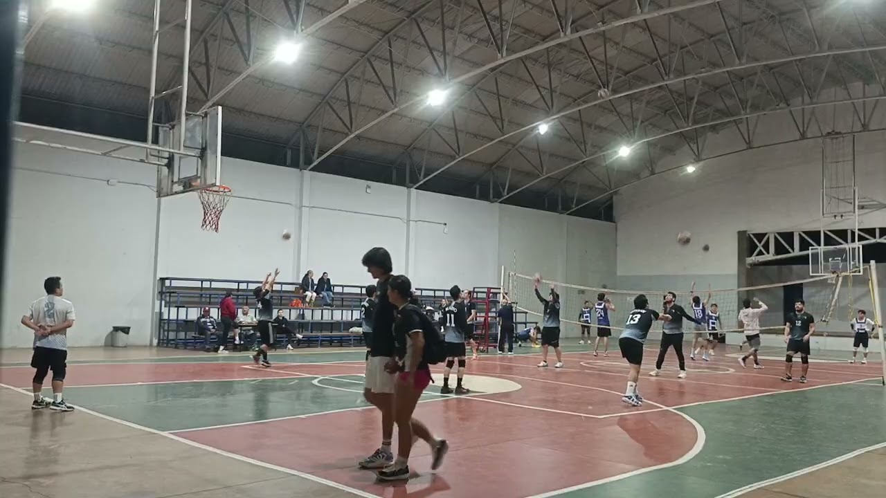 PLUS ULTRA VS HALCONES NEGROS 