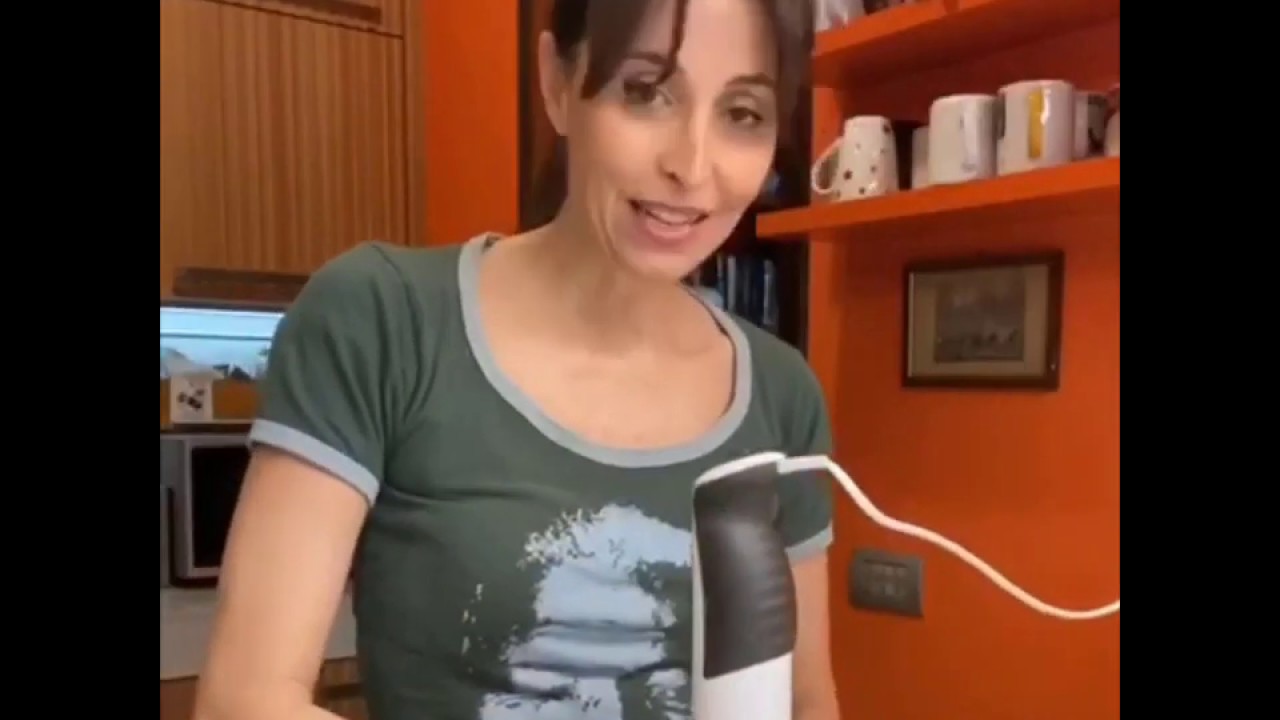 Torta rovesciata fatta in casa alle pesche e amaretto - A casa da Benedetta | Benedetta Parodi