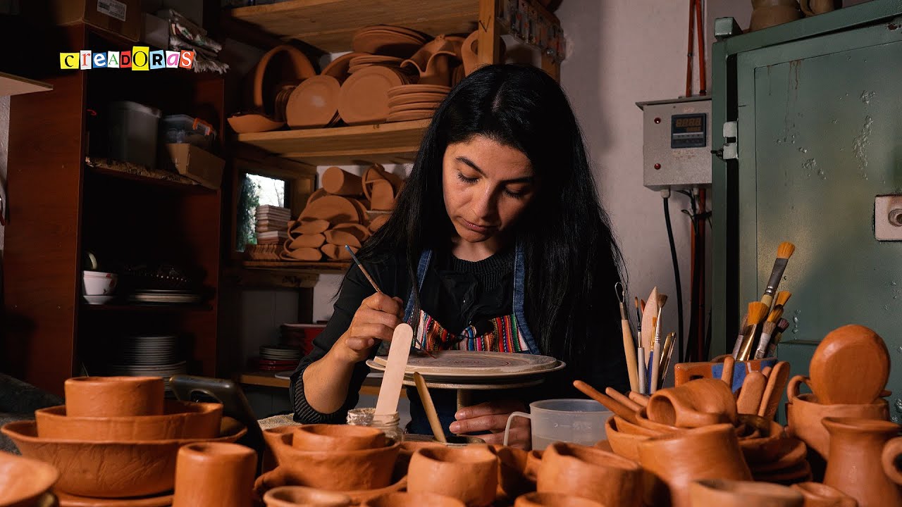 📌 CREADORAS (Temporada 4) Cap&iacute;tulo 2: Yessica Huenteman / Alfarera #artista #cultura #mapuche  💜💚❤️