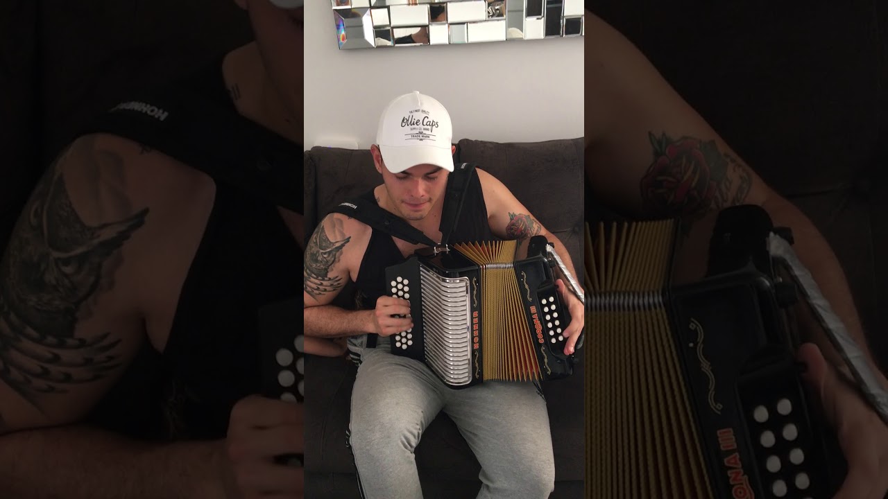 Muere una flor - Rafael Orozco - Acordeon: Jorge Vergel
