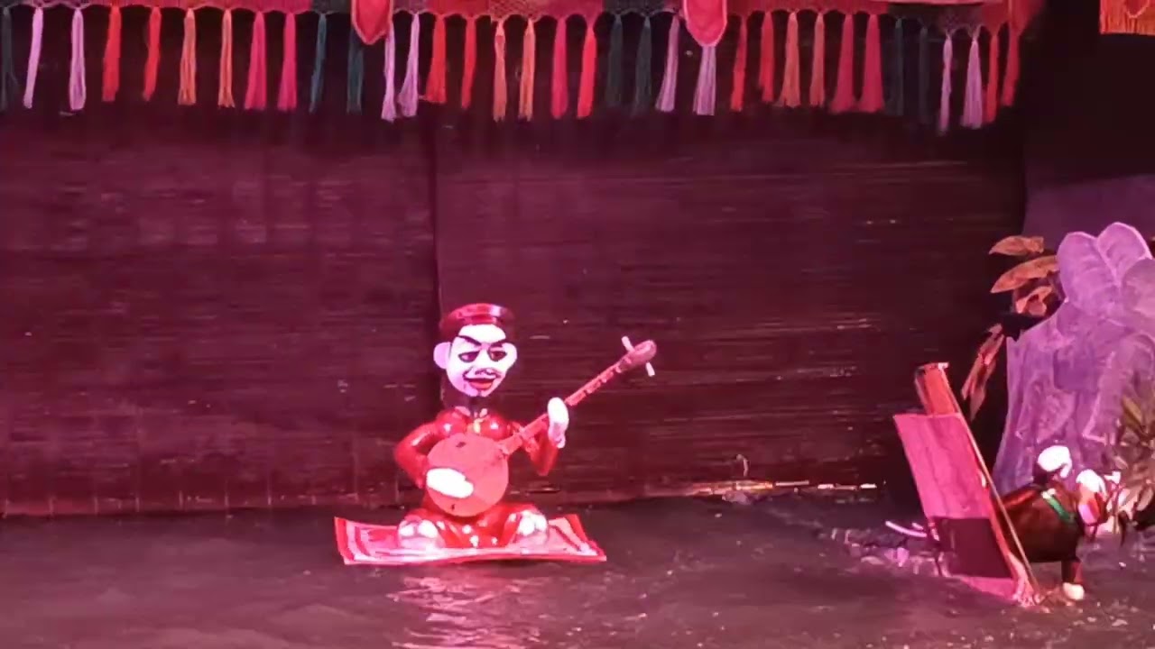 Lotus Water Puppet Theater, Hanoi. Trung tâm Múa rối nước Bông Sen, Hà Nội. 