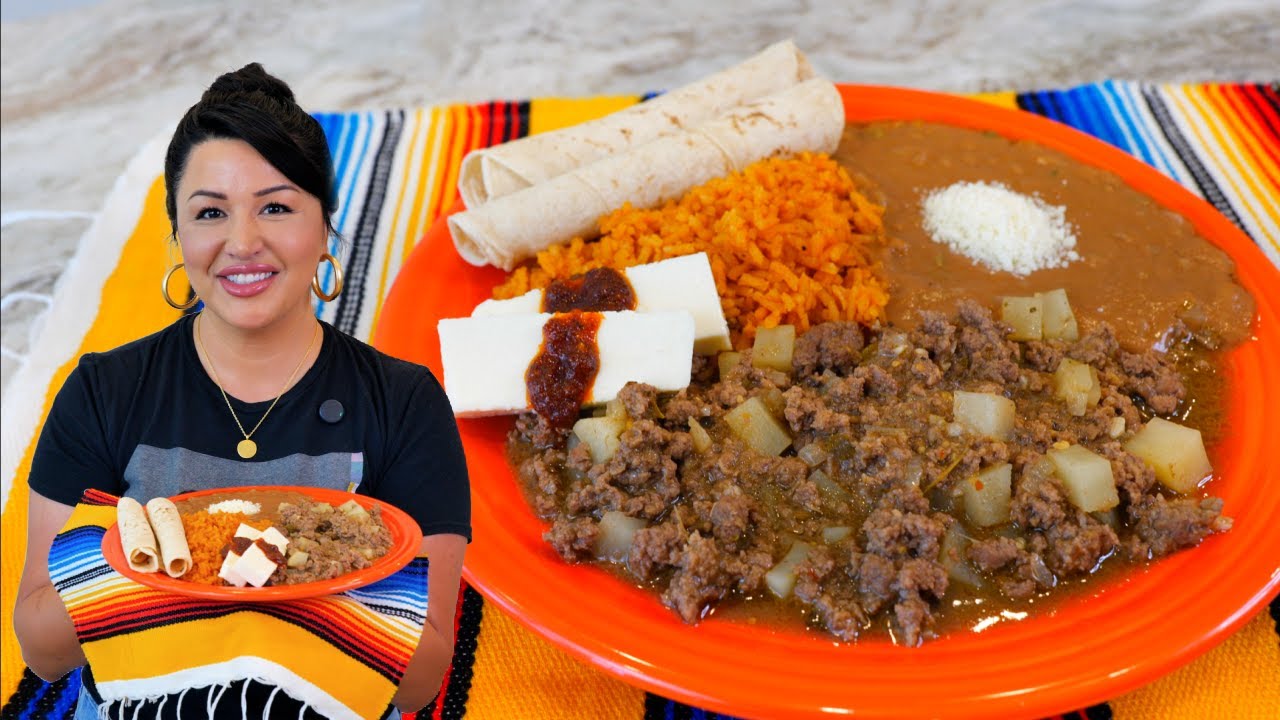 Quick Cheap Mexican Ground Beef recipe: PICADILLO con PAPAS en SALSA VERDE