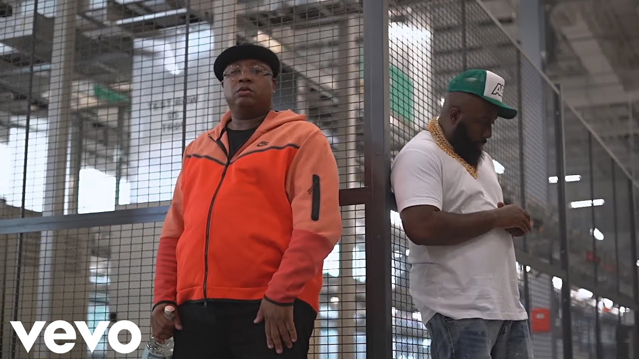 E-40 ft. Nipsey Hussle & YG - Bangers (Official Video)