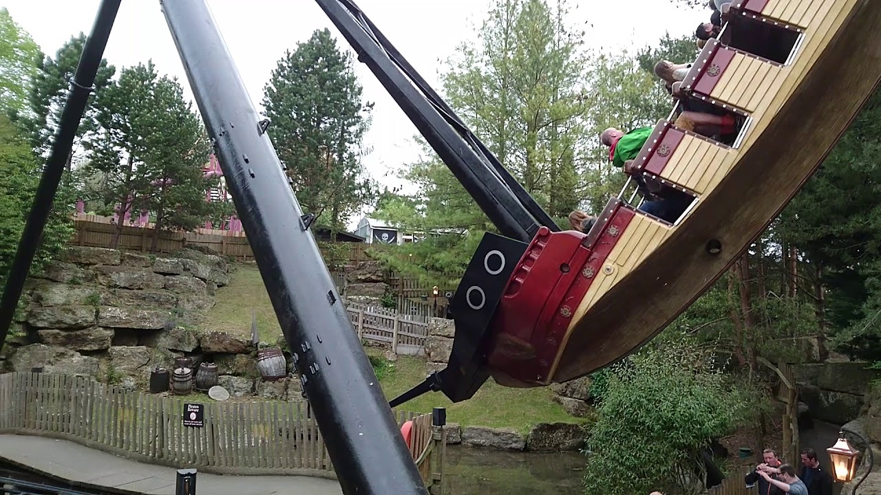Black Buccaneer Pirate Ship Ride At Chessington World Of Adventure