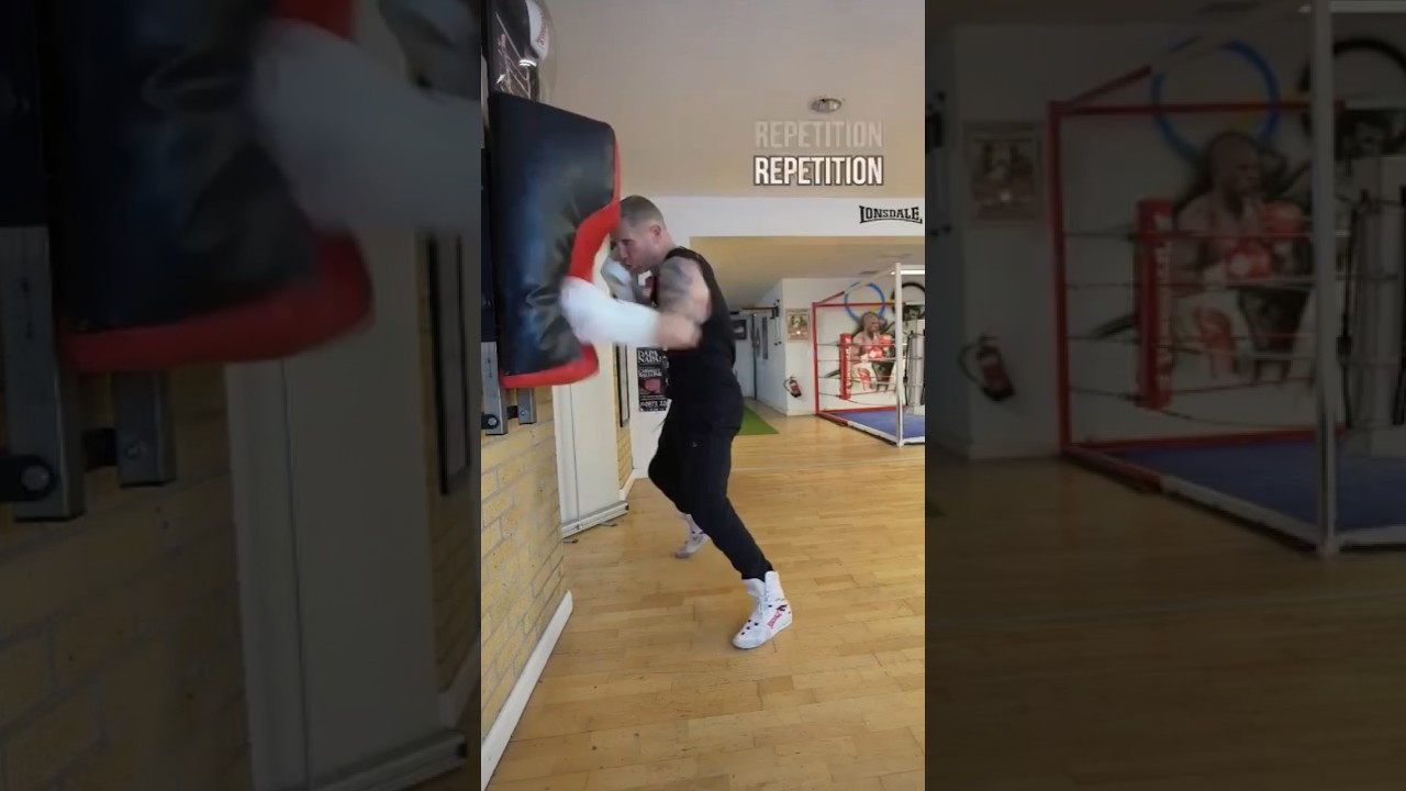 How to get a better HOOK in Boxing (simple method) #boxingtraining #boxing