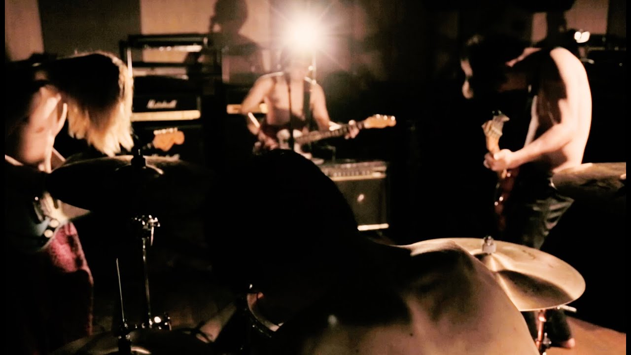 突然少年「火ヲ灯ス」（Official Video）
