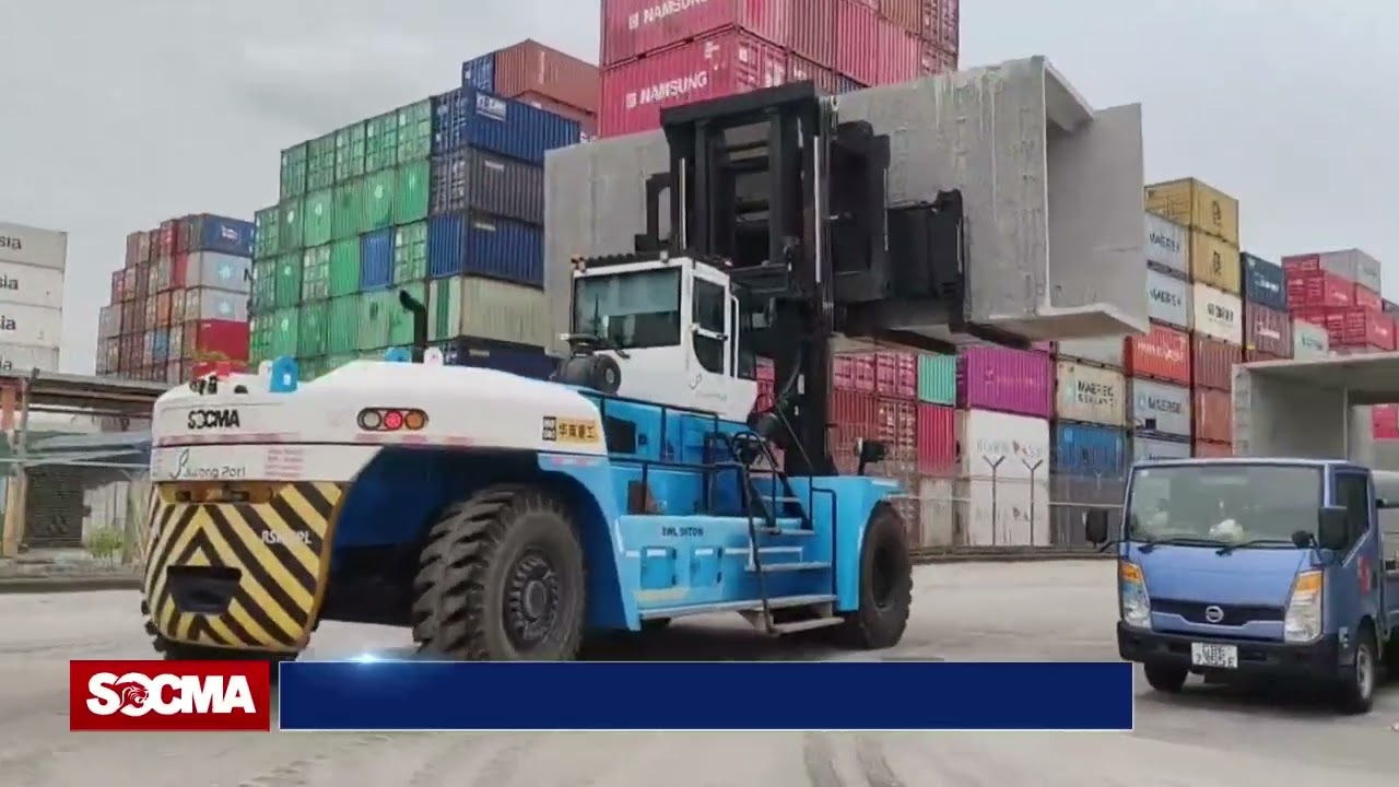 50Ton SOCMA forklift operation