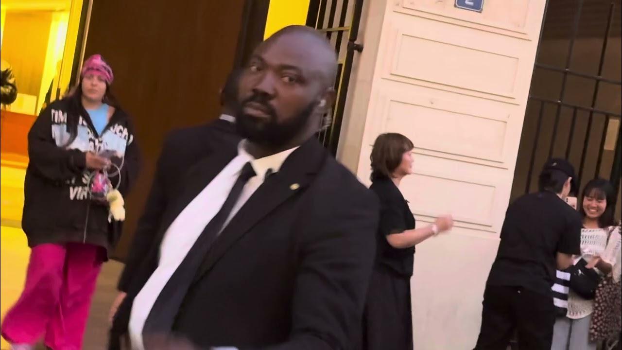 Sho Hirano (平野 紫耀 Number_i (ナンバーアイ. Come out store LV PARIS 23/06/2025
