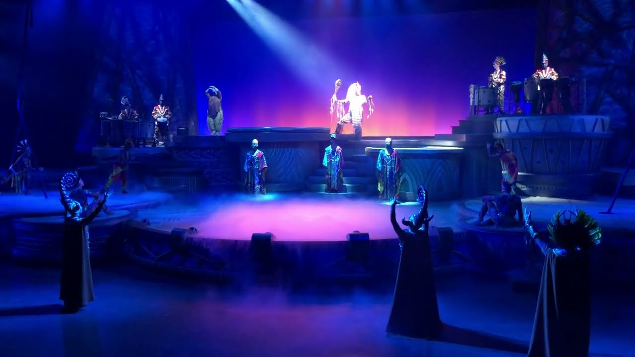 (2020) The Lion King: Rhythms of the Pride Lands - Frontierland Theater - Disneyland Paris
