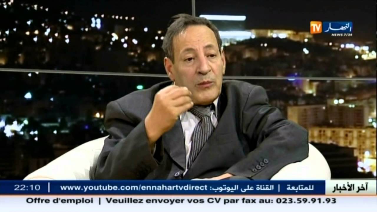 عاجل:العقيد العسكري بوراوي زار قبر الصحفي سامر رياض و سامحه في قبره