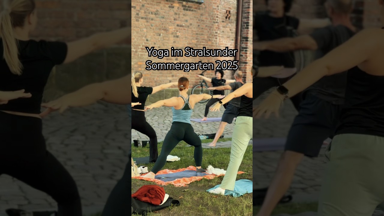 Yoga im Stralsunder Sommergarten 2025